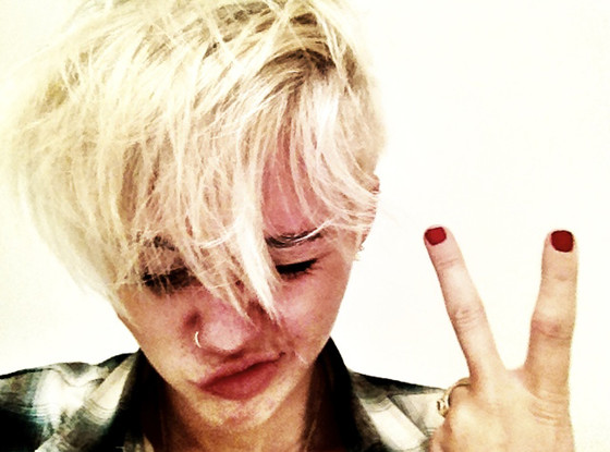 Miley Cyrus Twit Pic Miley Cyrus Twit Pic